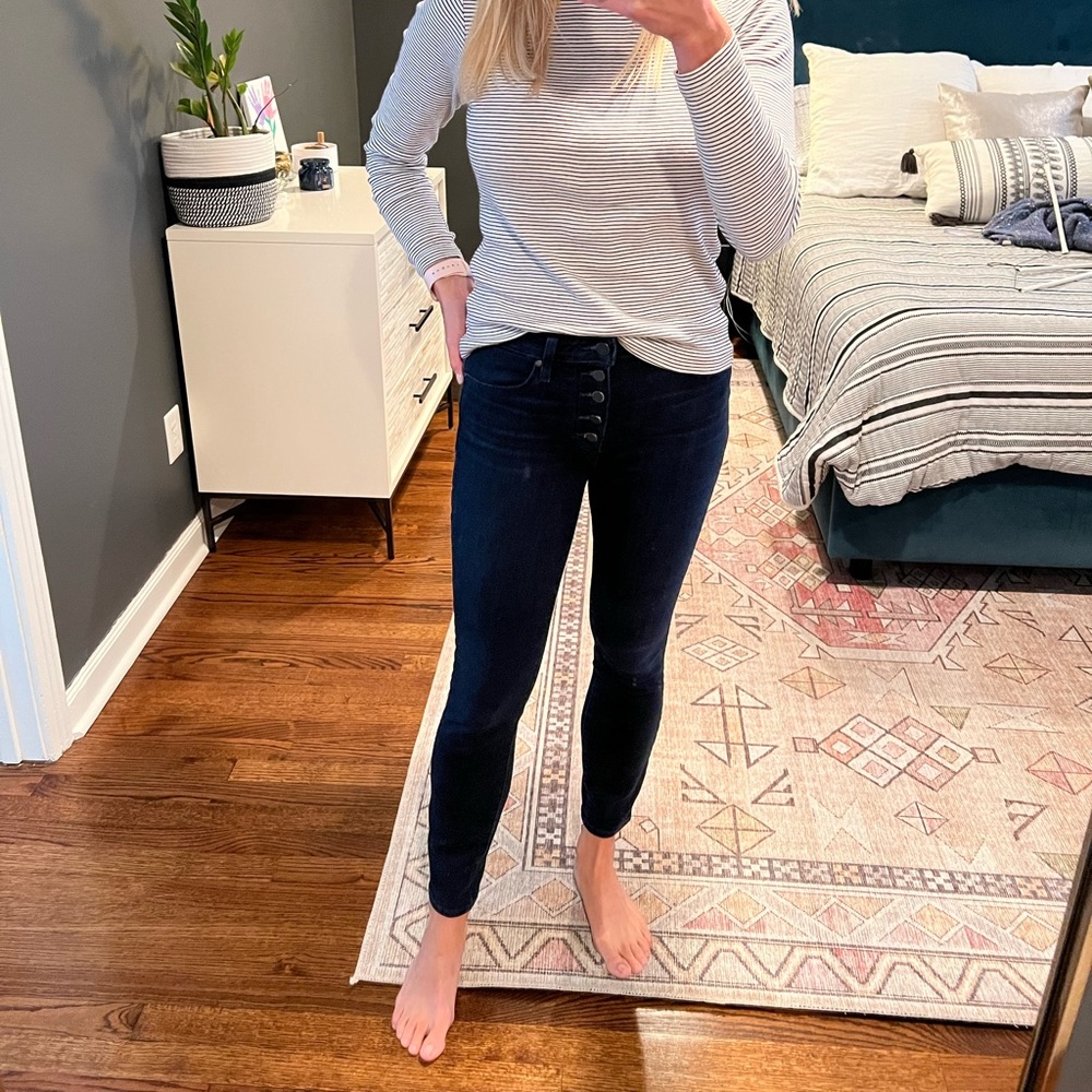 Paige button fly skyline denim. Size 26